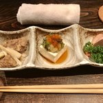 Yashuya - 前菜
                        山葵昆布豆腐、鮪南蛮漬け、紅茶鴨スモーク