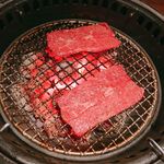 炭火焼肉 ふちおか - 炭火焼き〜