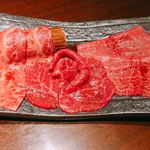炭火焼肉 ふちおか - タレ 特選部位 3種 ミスジ/カメノコウ/トウガラシ