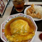 餃子の王将 - 天津飯、唐揚げ、ウーロン茶