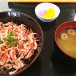 直営食堂 さくら - 釜揚げ桜エビ丼¥800