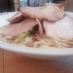 らーめん田丸 - チャーシュー麺　ホリゾンタルアングル