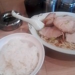 らーめん田丸 - 並ライス￥100と