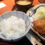 87519067 - 漬物隠れてる。