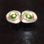 日本橋蛎殻町 すぎた - しめ鯖、大葉、あさつき、ガリの海苔巻き