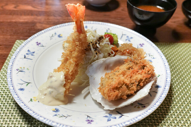 ちかさんの手料理 神宮前 とんかつ 食べログ