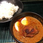 ハレギンザ - イエローカレー+タンドリーチキン 700円+130円