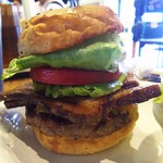 マンチズ バーガー シャック - 拡大