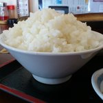 中国家常菜　しんた - ご飯大盛り無料。