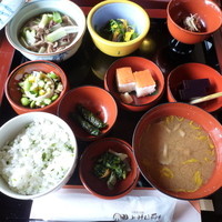 上杉伯爵邸 - 献膳料理「雪の膳」2,100円