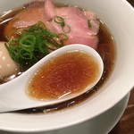 創作麺工房 鳴龍 - スープ