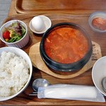 コッテジ - 豆腐チゲランチ（激辛； ご飯大盛り）