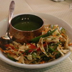 バンゲラズキッチン - チキンティッカの付け合せ