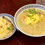 香港麺 新記 - 