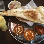 ナンカレー - Cセット(アナモルマハラジャセット)マトンマッシュルーム、フィッシュバター、チキンチリ