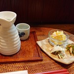 インディ庵 - お通し＆熱燗。