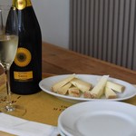 ガストロノミア冨屋 - チーズと泡（GRELA）