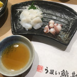 Umai Sushikan - タコ刺し ごま油塩