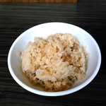 元祖一条流 がんこ総本家 - ライス(２００円)を賄い飯(豚肉の炊き込みご飯バター風味)に。