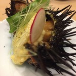 鮨 心白 - 海胆とトウモロコシのムースとは驚き　合いますね　棘に用心して食べます