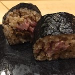 鮨 心白 - 塩納豆 赤身漬けが入った深夜の超絶巻き　1時に食べる背徳の美味しさです