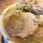 麺屋 本日も晴天です - チャーシュー接写。