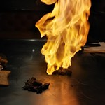 ステーキハウス 千萬 - 名物フランベ