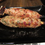 丈ちゃん - つくね串。下味がしっかりついている。なんとなく腸詰めを彷彿させる。