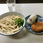 増井米穀店 - 本日のお昼ごはん
合計360円でありまーす