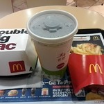 マクドナルド - ビッグマックセット＋ドリンクL化＋バテ倍化=￥810