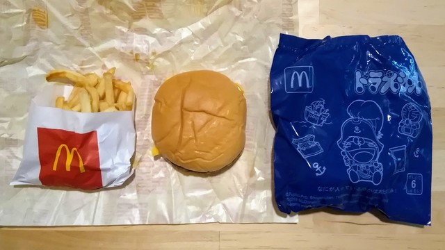 なんでハンバーガーがメニューに載ってない By 踊る埴輪 マクドナルド 横浜クイーンズスクエア店 みなとみらい ハンバーガー 食べログ