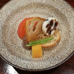 鳥田中 - お通し　砂肝のコンフィ