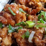 お弁当 故里 - エスニックは油淋鶏だね