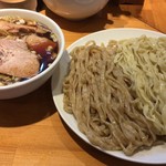 りきどう - 焙煎2色つけ麺チャーシュー