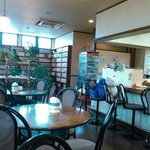 Kafenei Buru - 店内