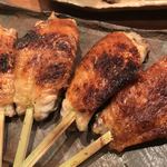 炭火焼鳥 きち蔵 - 手羽先食べ比べ(阿波尾鶏)