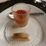 マダム・トキ - 夏の陽は長く、暮れてゆく景色の中アミューズ