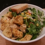 ウィズ グリーン - ハーブチキンと彩り野菜のサラダ