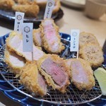 とんかつ 一頭揚げ 亀かわ - 