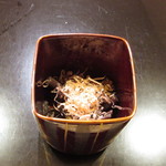 玄斎 - ワラビの黒ゴマ和え