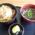 酒井そば店 - カツ丼と温かい掛けそばセット1000円