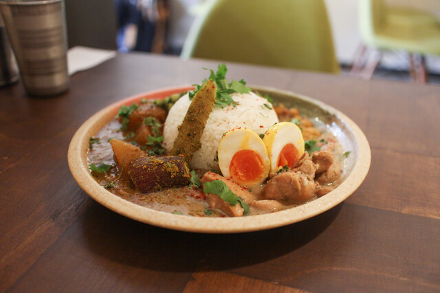 スパイスカレー あかつ亭 近鉄名古屋 カレーライス 食べログ