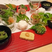 割烹にし田 - 華やかな前菜なのだ☆*:.｡. o(≧▽≦)o .｡.:*☆二人分ね