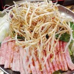 Horumon Futomaru - 焼き鍋の特徴は、水を一切使わないこと!!!