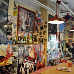 Nick&Renée - 壁一面に映画のポスター