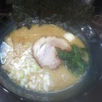 「醤油豚骨・並(750円)」[平成30年６月15日(金)]