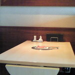 Tenshan Feiwei - 店内のテーブル席の風景です