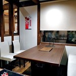 焼肉処いっとう - テーブル席