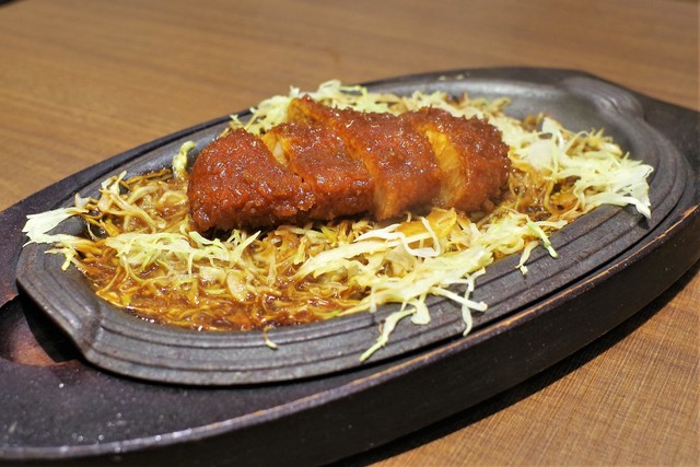 Nagoya Meibutsu Misokatsu Yabaton Ion Moru Nagoya Domu Mae Ten