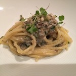 ポンテ デル ピアット - 鮎のラグーソースとケッパー スパゲッティー